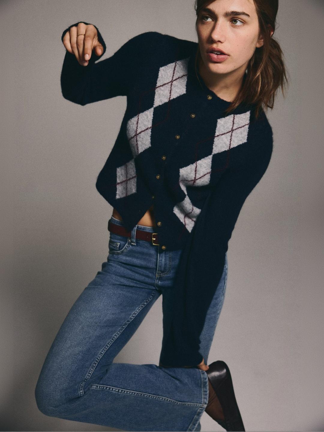 H&M Women Flared Low Jeans
