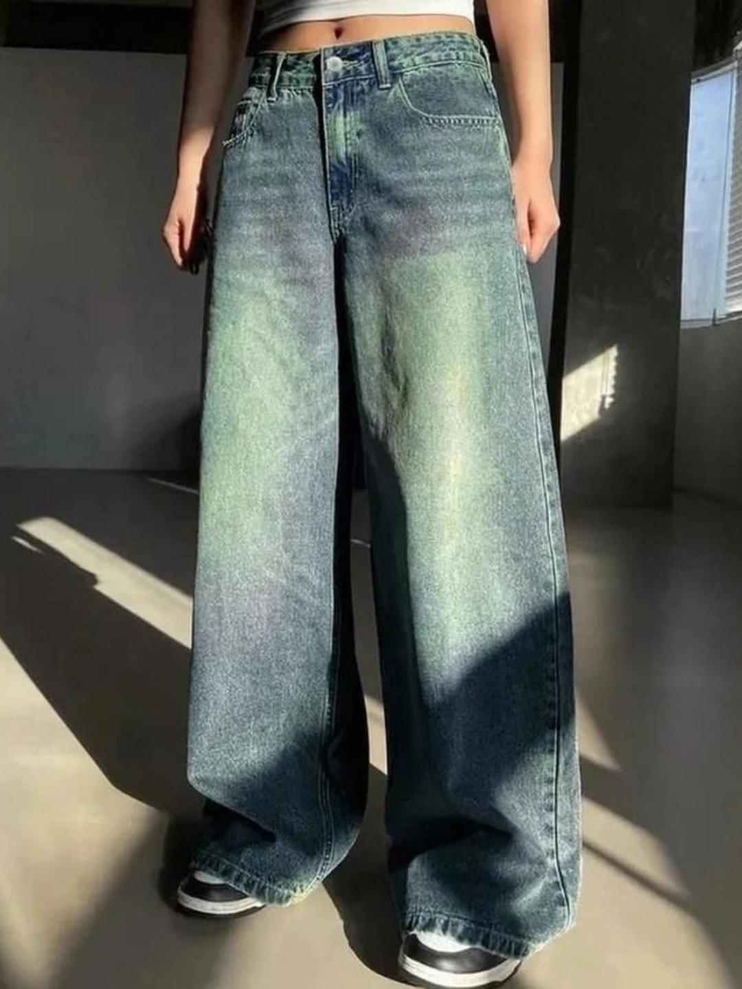 Mast & Harbour Women High-Rise Light Fade Jeans - Image 1