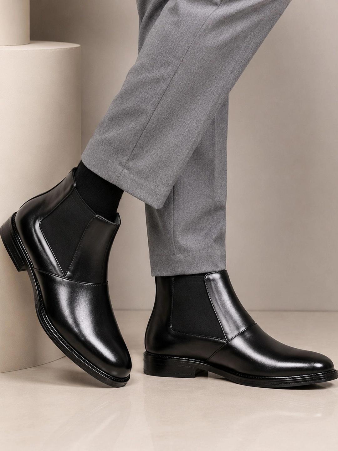 Layasa Block-Heeled Chelsea Boots - Image 1