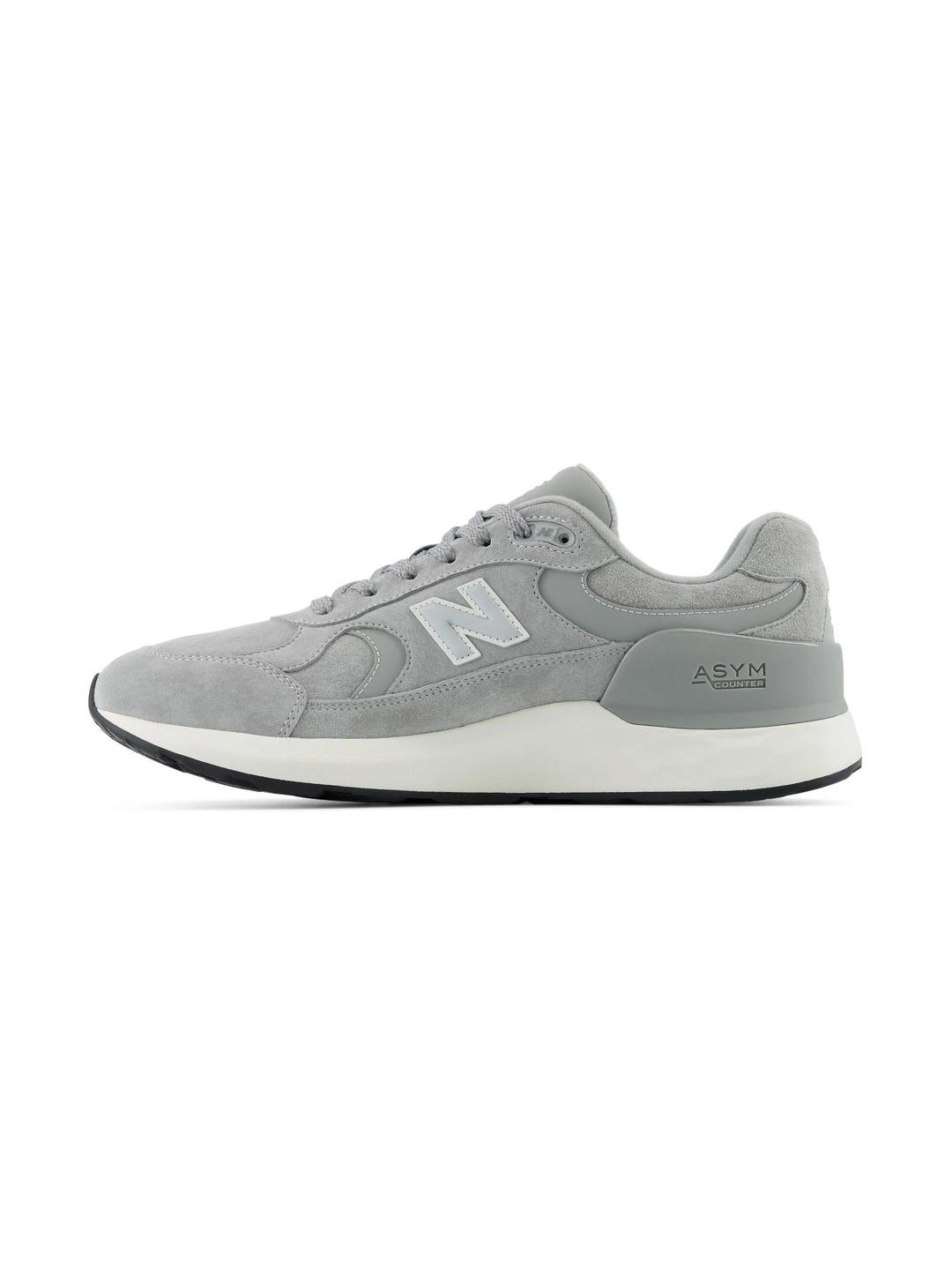 New Balance Unisex Sneakers - Image 1