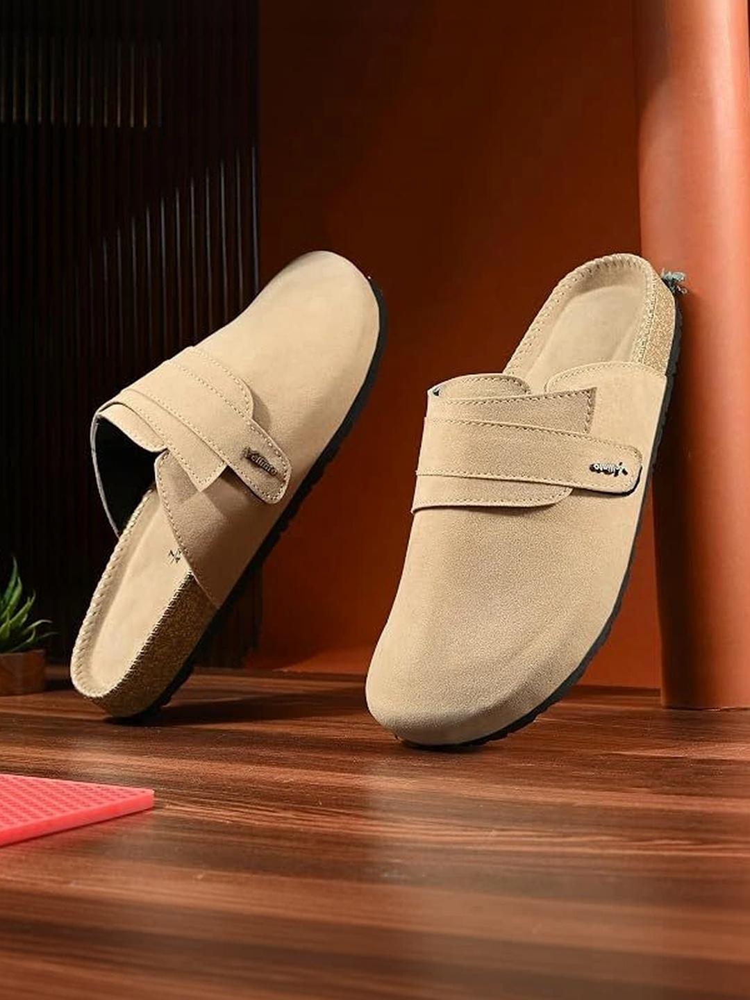 Vellinto Men Clogs Sandals - Image 1