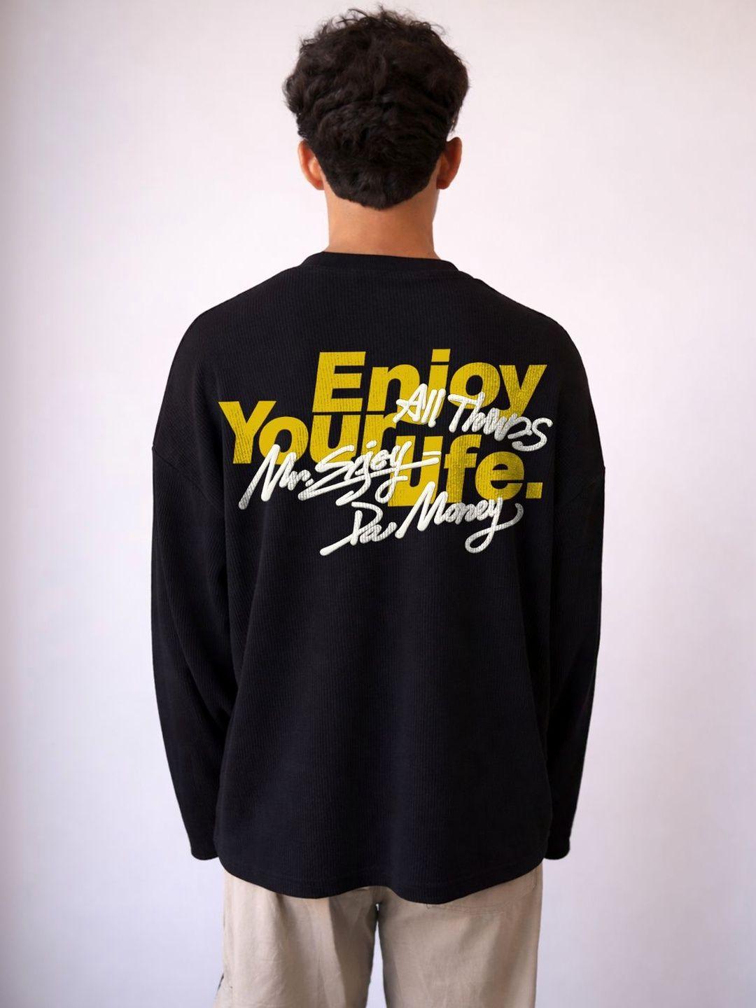 BDSQUARE Men Typography Printed Drop-Shoulder Sleeves T-shirt