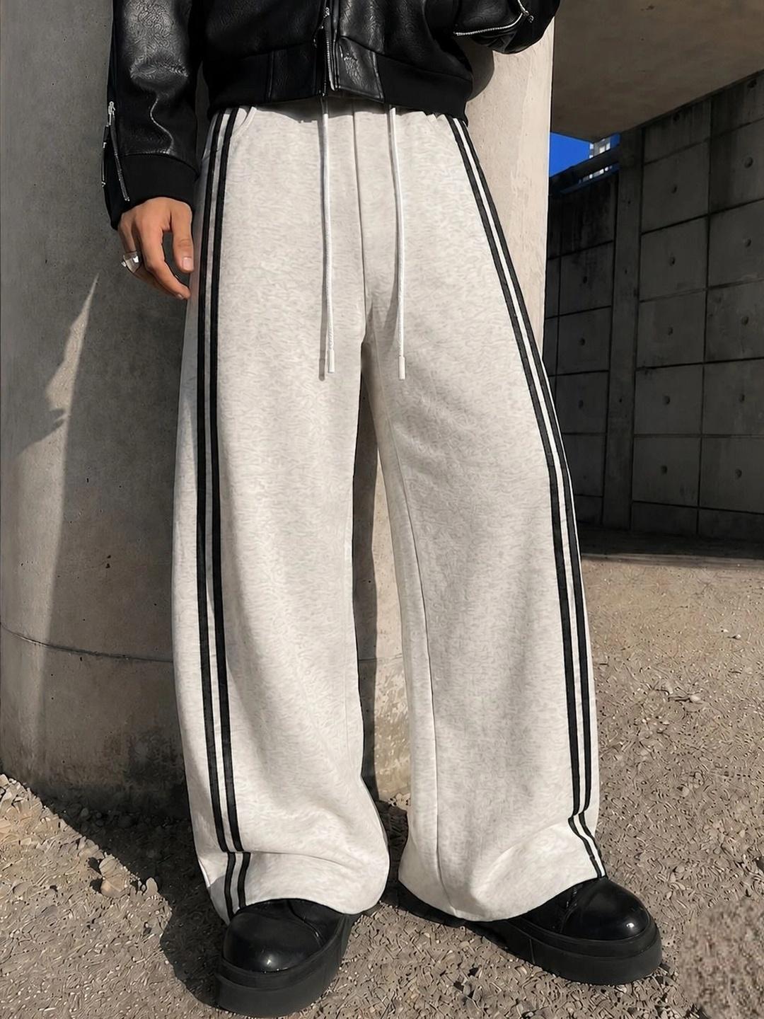 dockstreet Men Relaxed Fit Colourblocked Training Track Pants - Image 1