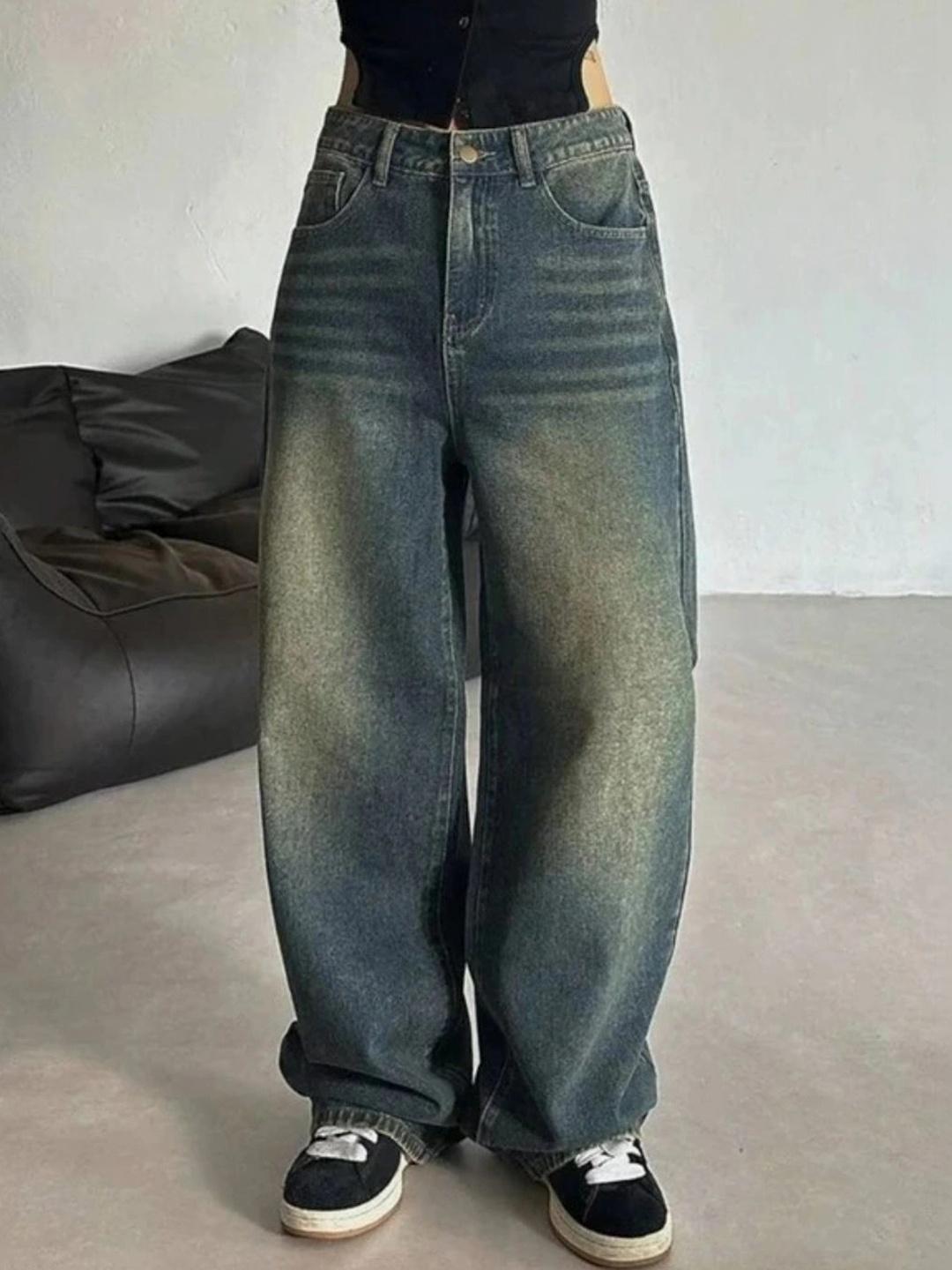 CORSICA Women High-Rise Light Fade Jeans - Image 1