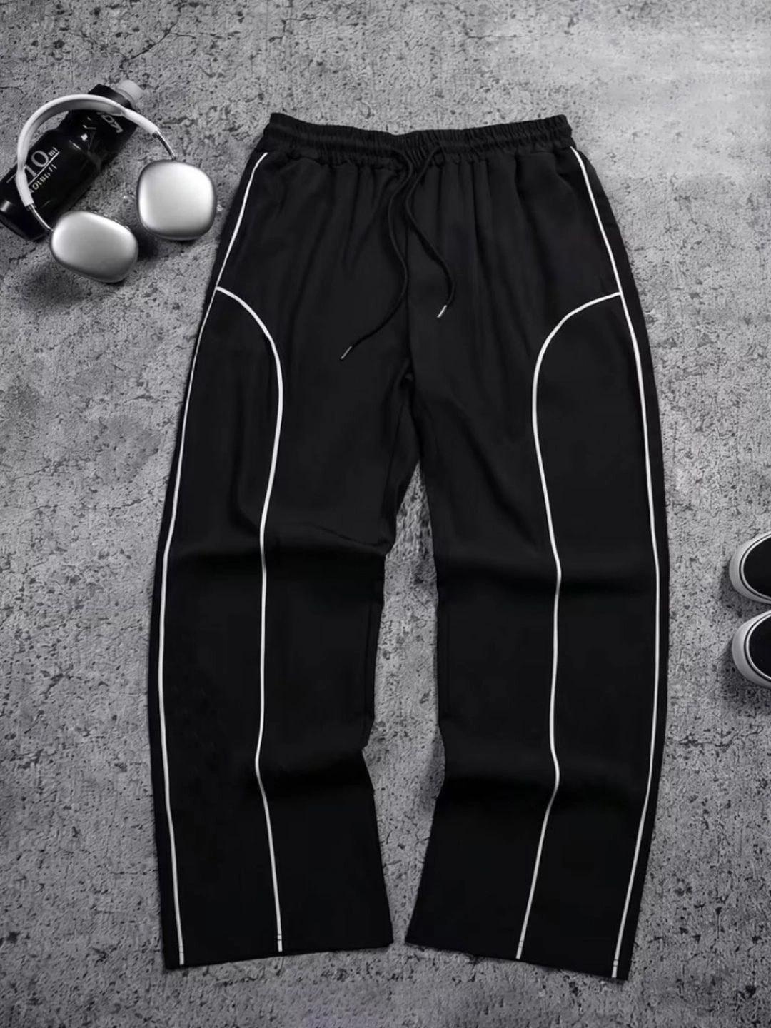Deslizar Men Relaxed Fit Training Track Pants - Image 1