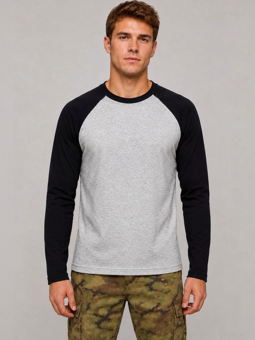 QUTUN Men Colourblocked T-shirt