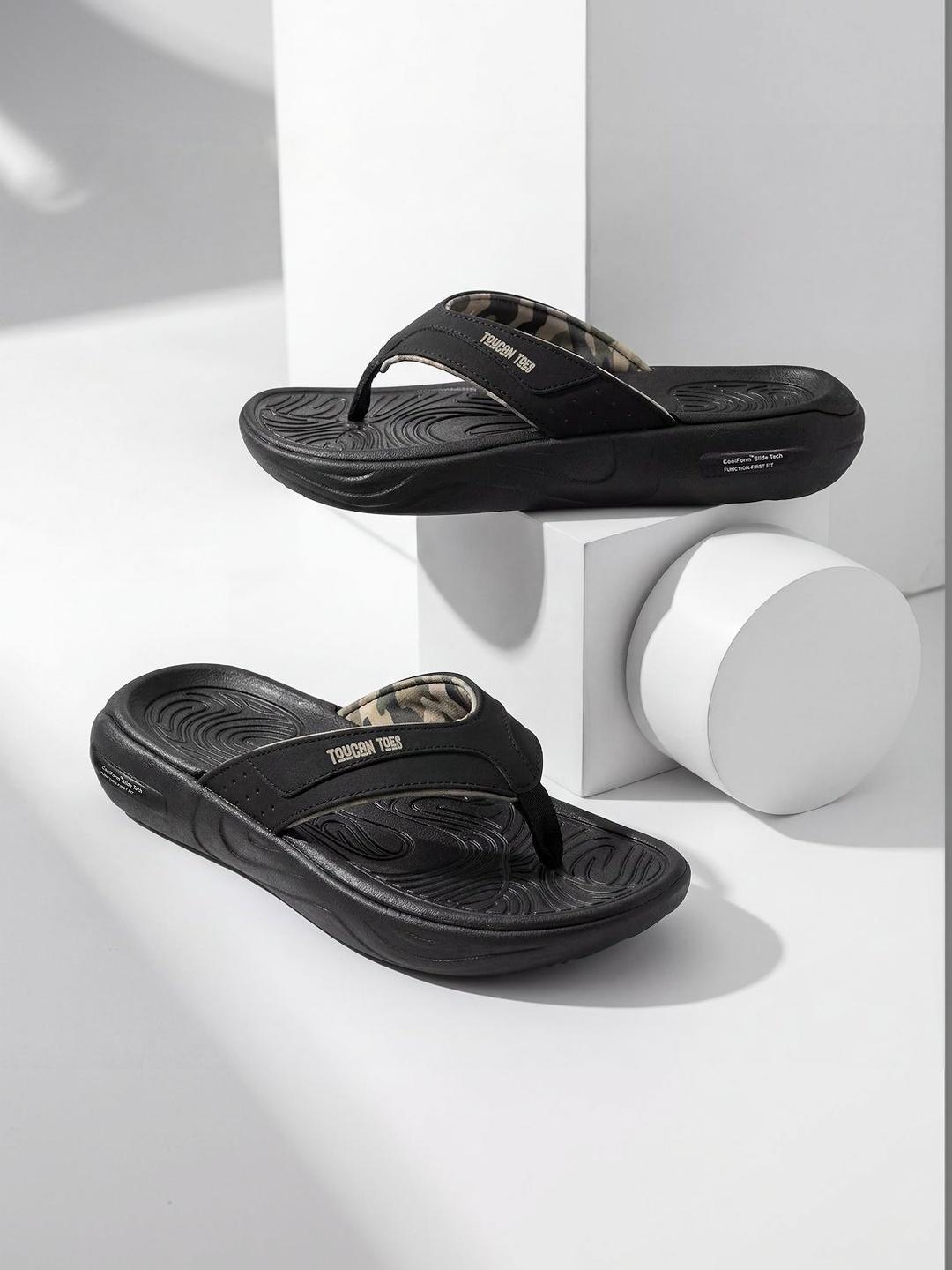 Toucantoes Men Printed Thong Flip-Flops - Image 1