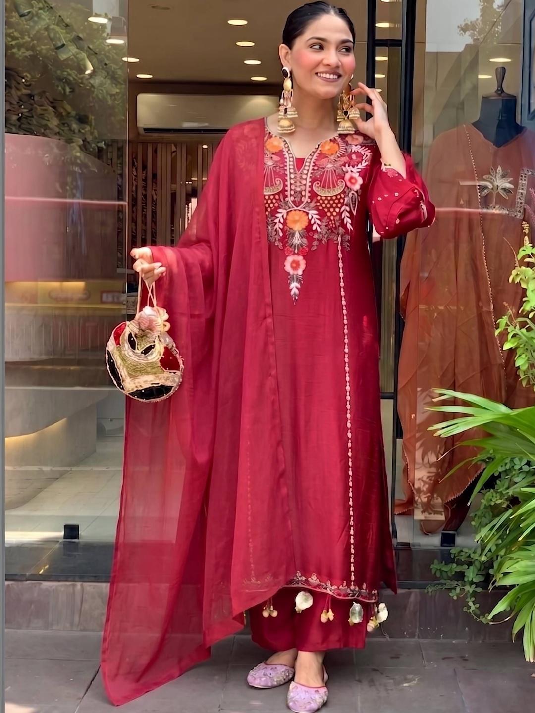DWIJA FASHION Women Embroidered Chanderi Silk Kurta with Palazzos