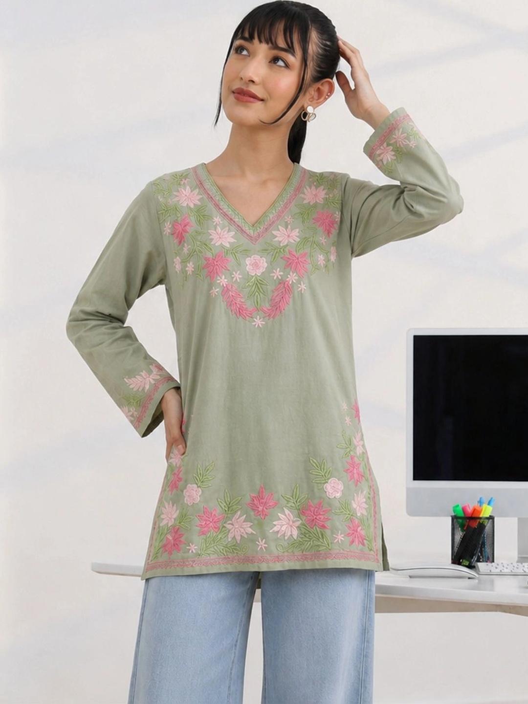 Anouk Rustic Floral Embroidered V-Neck Kurti