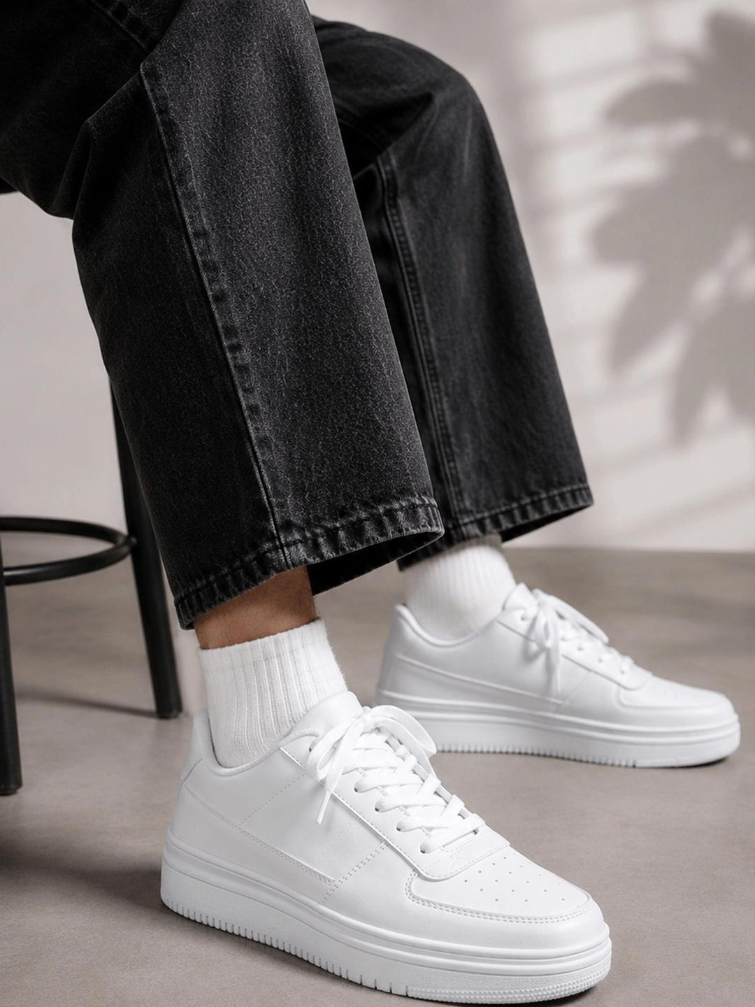 Layasa Men Sneakers - Image 1