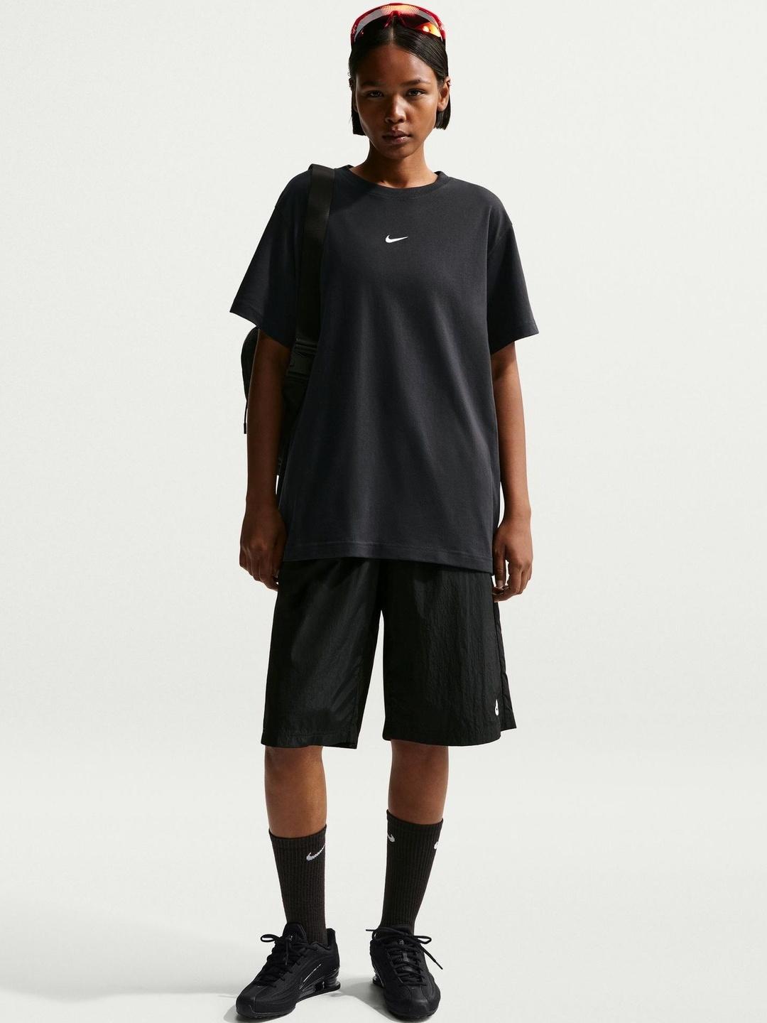 Buy Nike Sportswear Women's Oversized Short-Sleeve T-Shirt (Plus