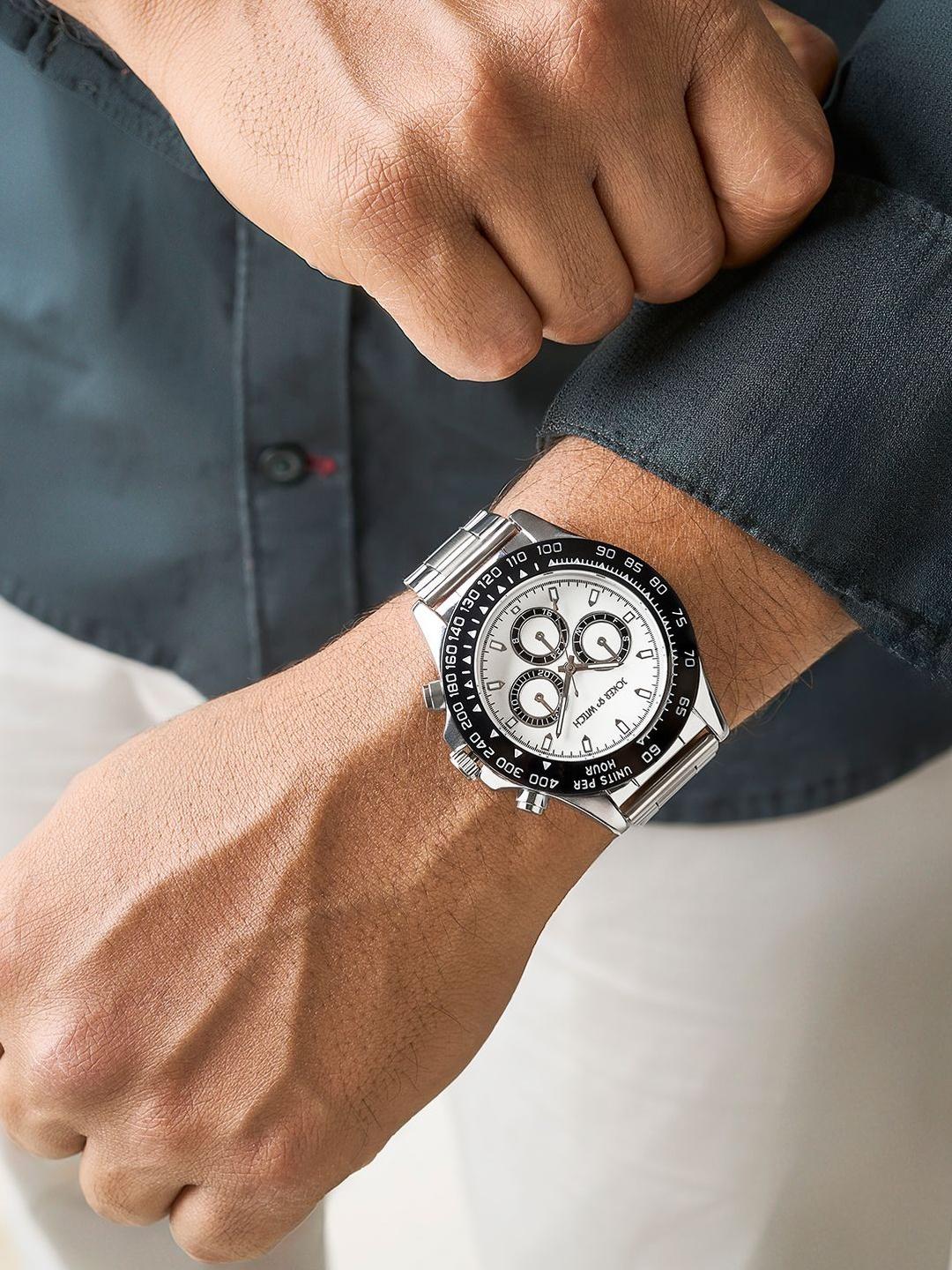 VALIEM MM JOKER BITTER Mサイズ Buy JOKER & WITCH Dial & Stainless Steel Straps Watch AMWW1220