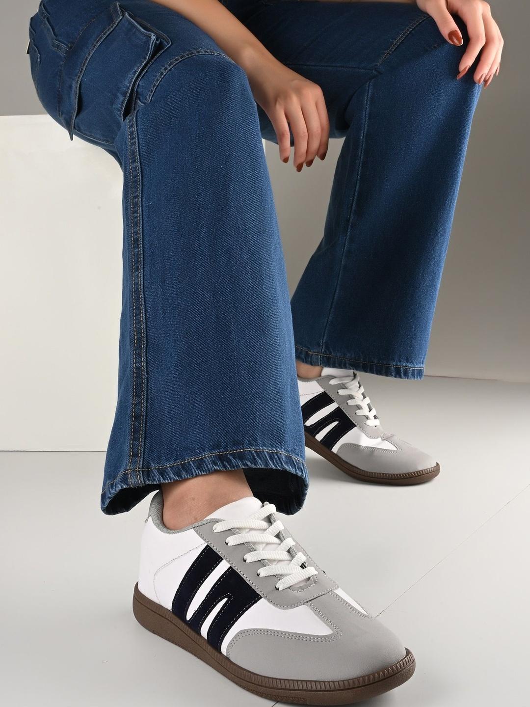 Roadster Women Striped Round Toe Casual Sneakers - Image 1