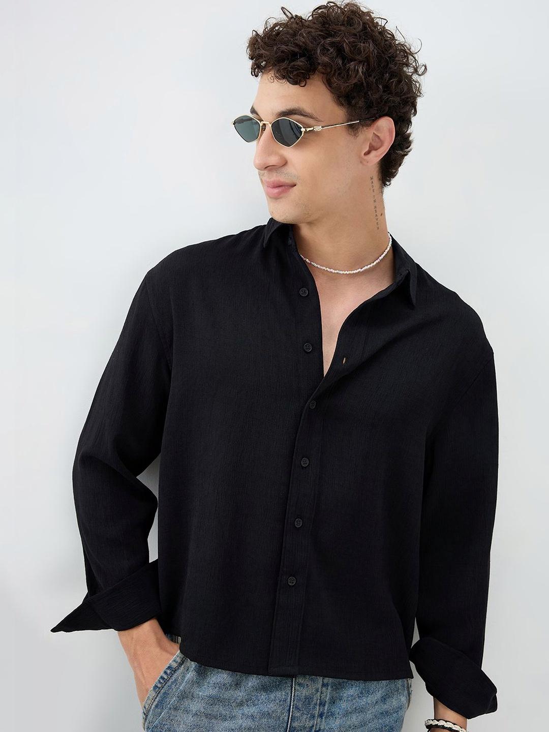 VASTRADO Classic Black Crop Shirt - Image 1