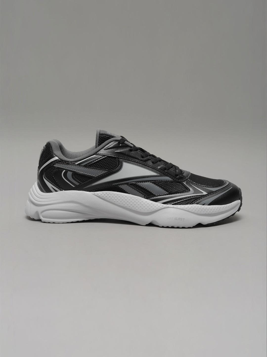 Reebok Unisex Textured Sneakers