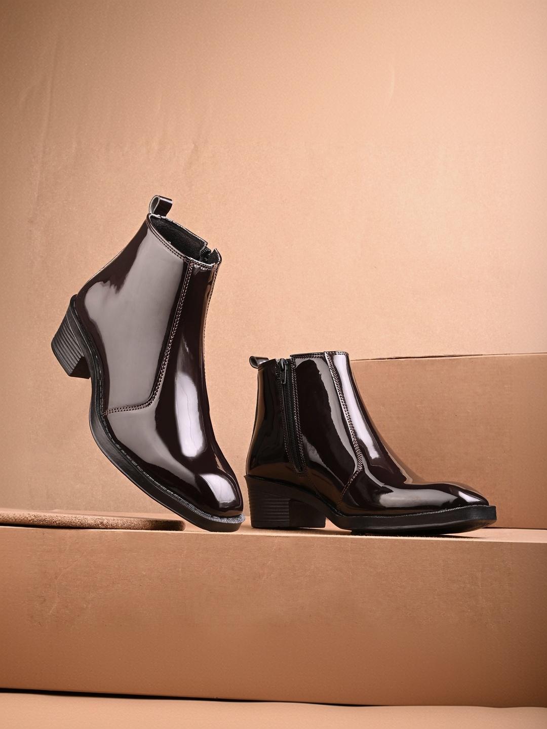 Robbie Jones Men Block Heeled Chelsea Ankle Boots
