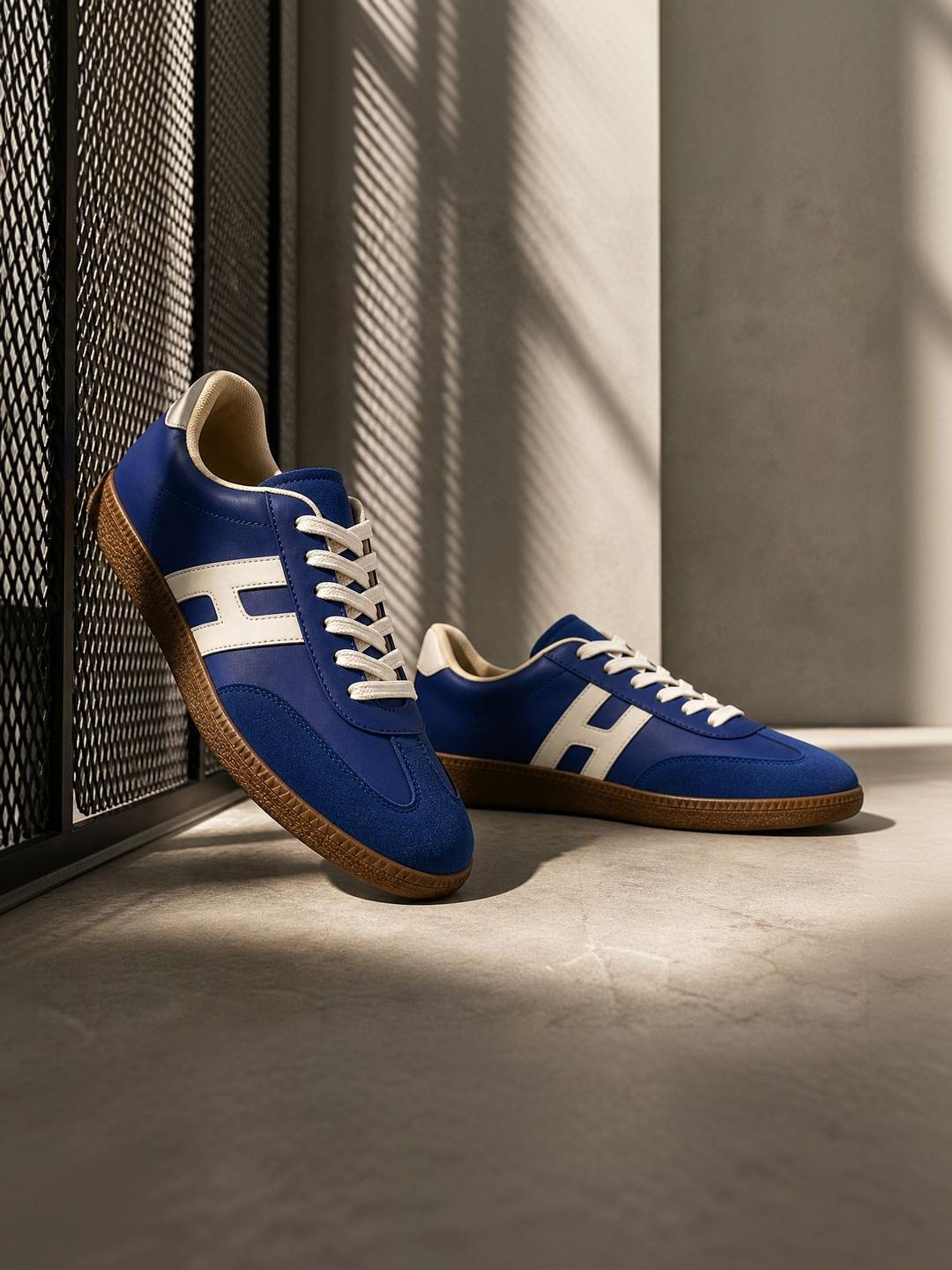 Roadster Men Colourblocked Sneakers