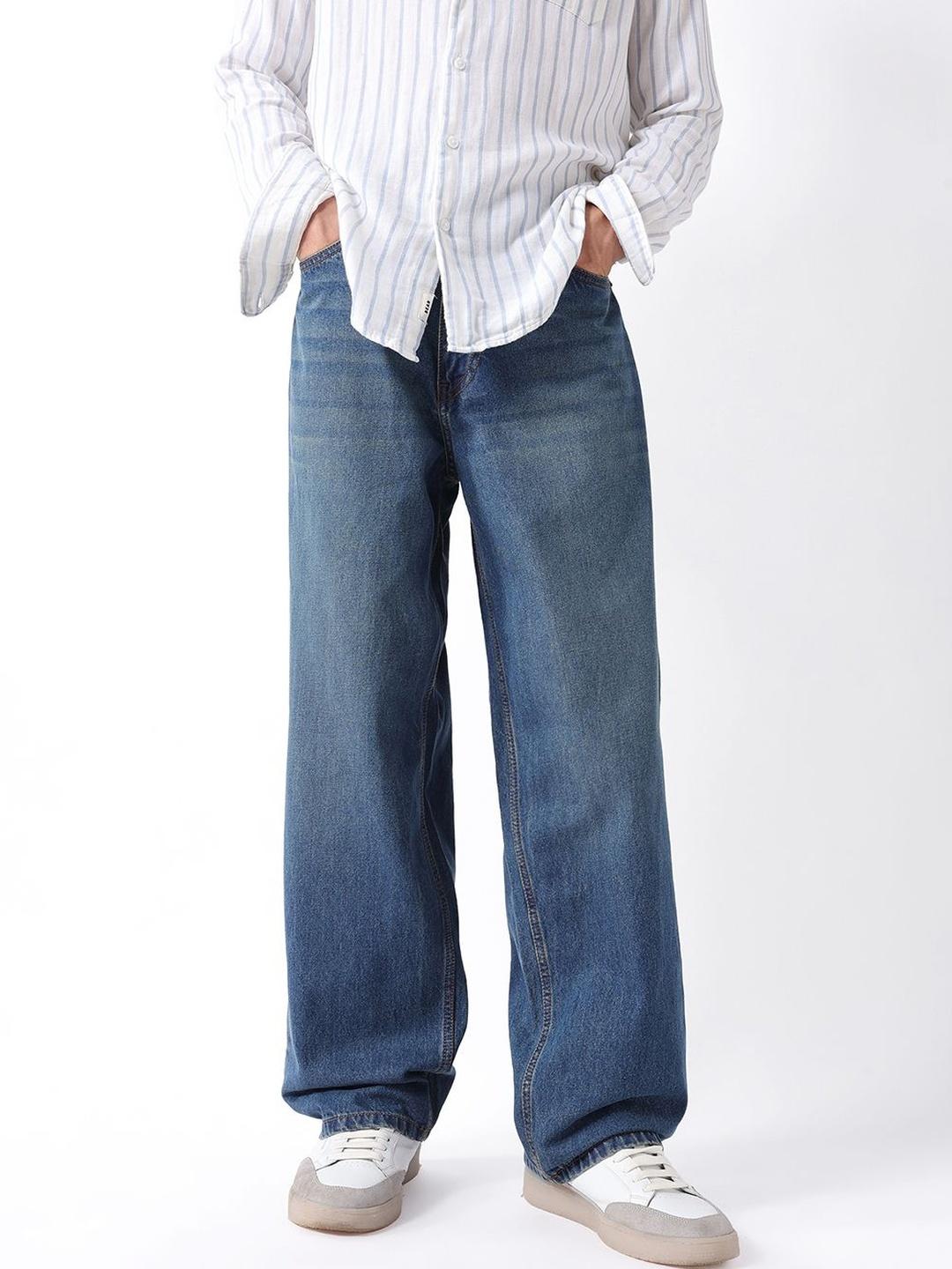 THE BEAR HOUSE Men Baggy Fit Mid-Rise Light Fade Jeans - Image 1