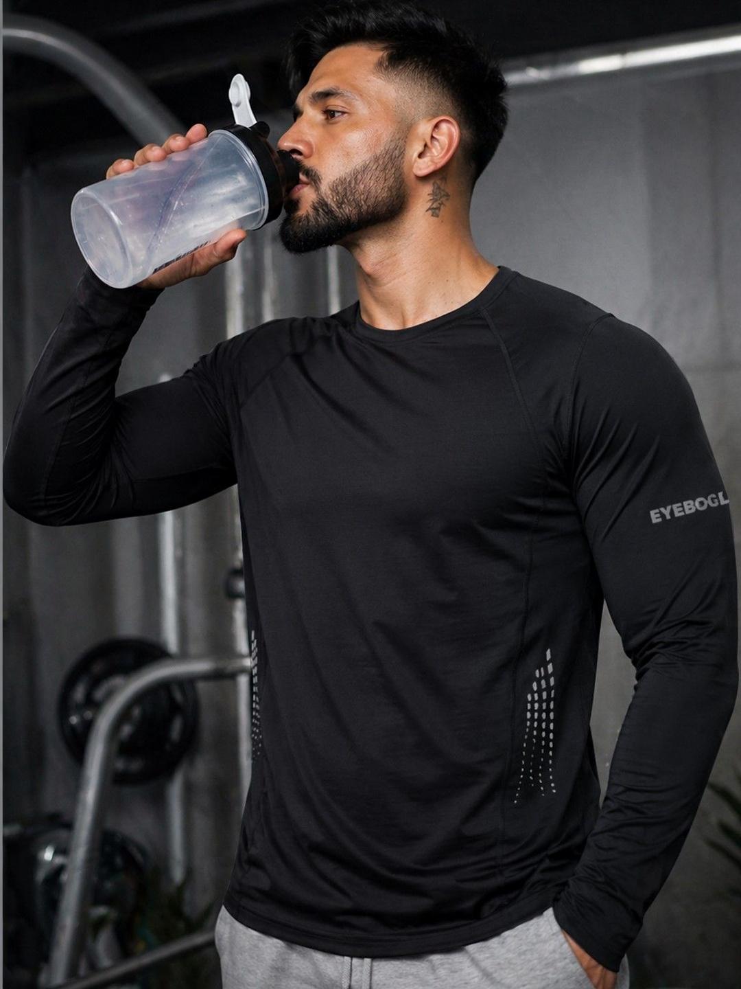 Eyebogler Men Brand Logo Printed T-shirt - Image 1