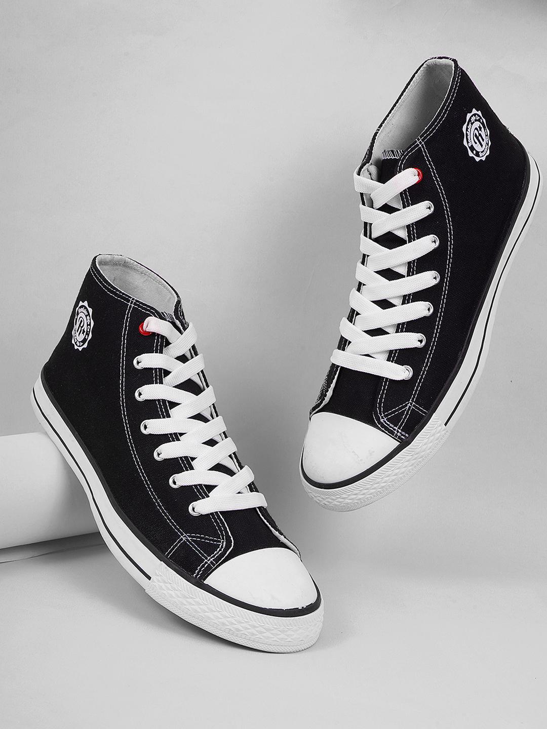 Roadster Men Everyday Casual Sneakers - Image 1