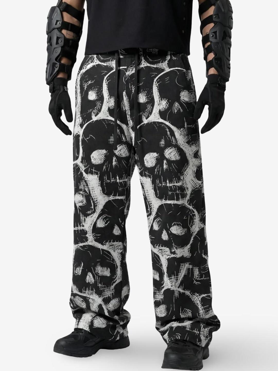 Clazzey Men Printed Low-Rise Trousers