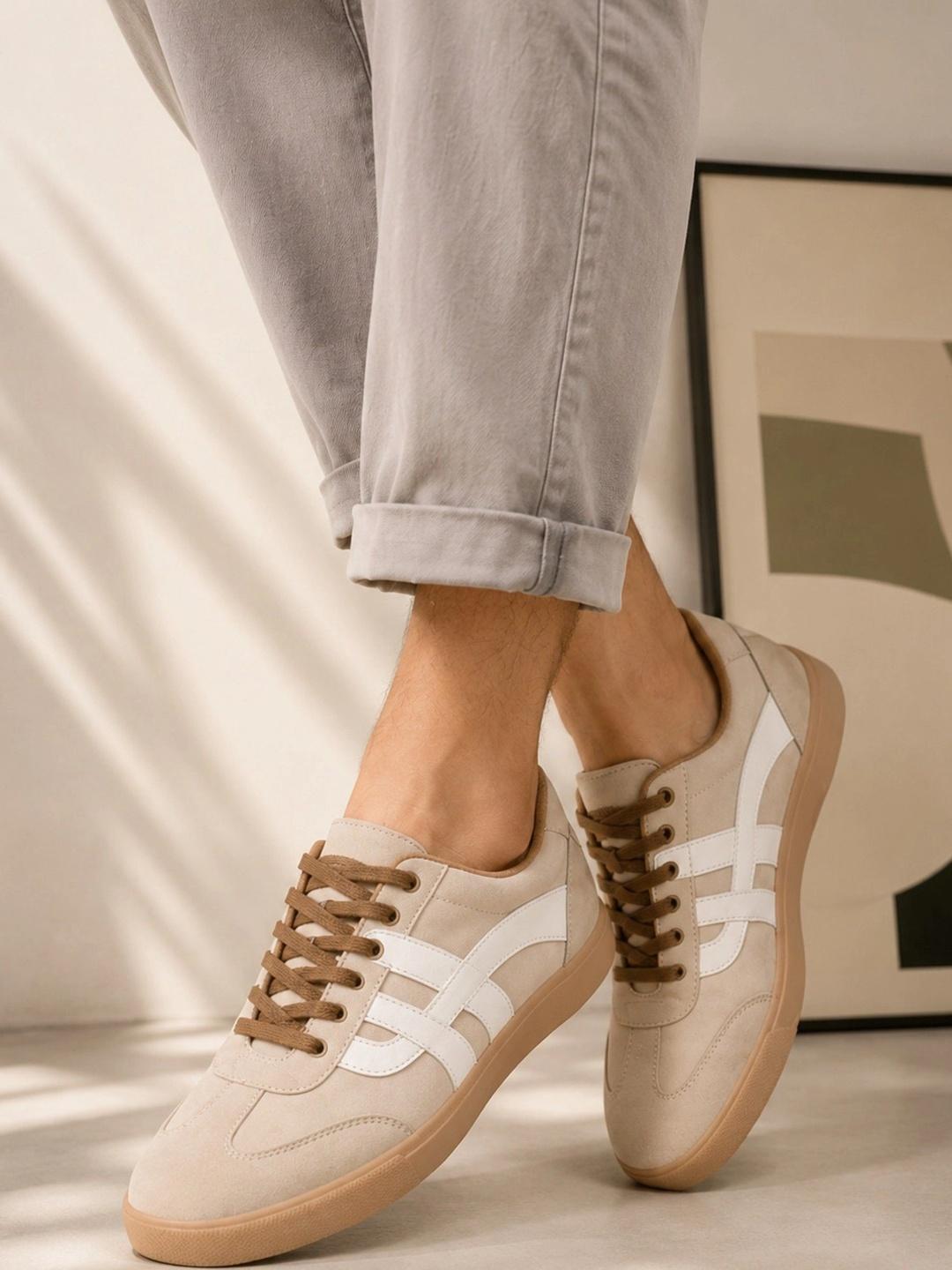 Roadster Men Colourblocked Sneakers - Image 1
