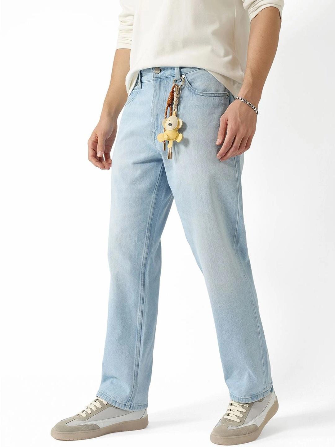 THE BEAR HOUSE Men Relaxed Fit Mid-Rise Light Fade Jeans - Image 1