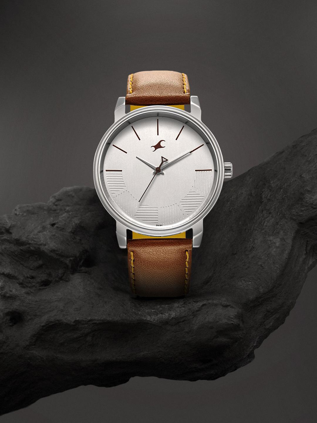 Leather Strap Fastrack Watch 200 Buy Fastrack Men Brown Brass Dial