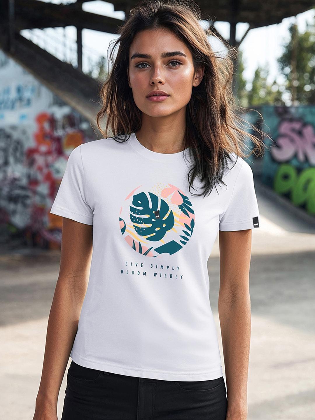 Bewakoof Women Printed Slim Fit Cotton T-shirt