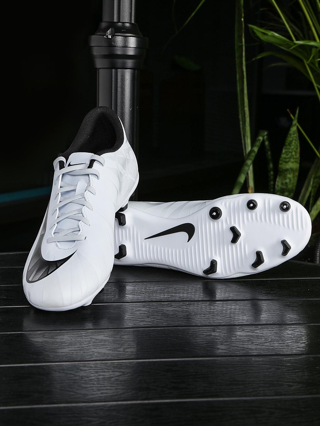 Buy Nike Men White MERCURIAL VORTEX III CR7 Football Shoes