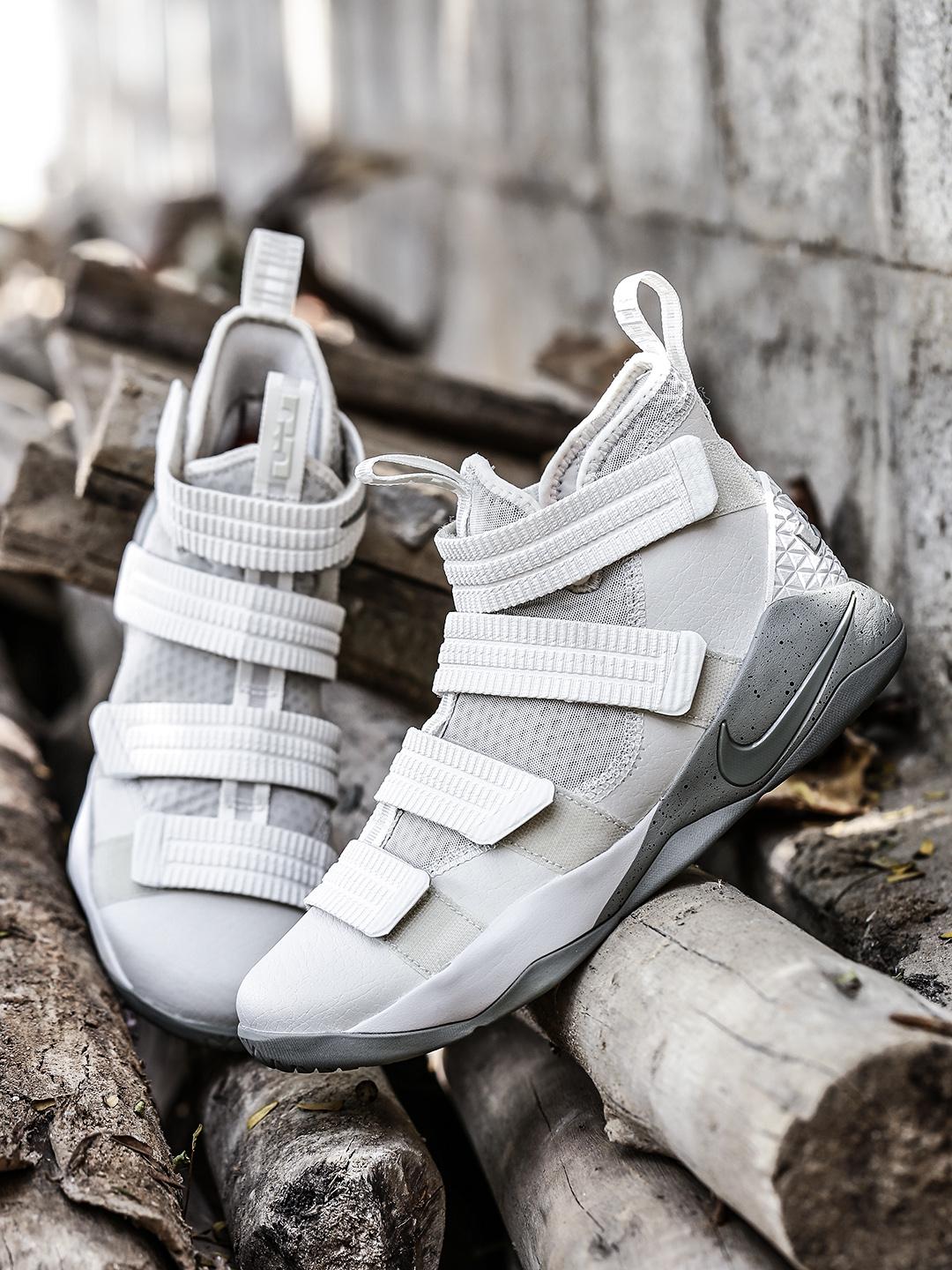 Grey Nike Soldier White NIKE LEBRON 17 LOW WHITE CAMO For