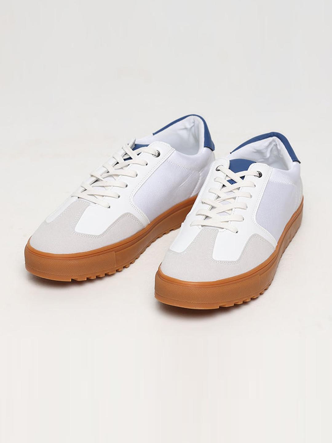 Snitch Men White & Teal Blue Mesh Sneakers