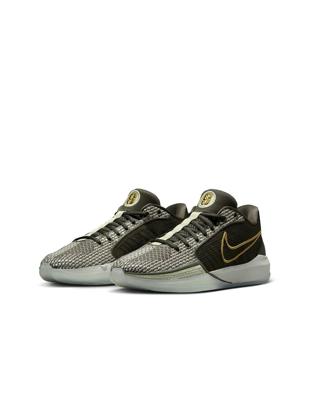 [美品] Nike バスケット Sabrina 1 EP Dedication Nike Sabrina 1 
