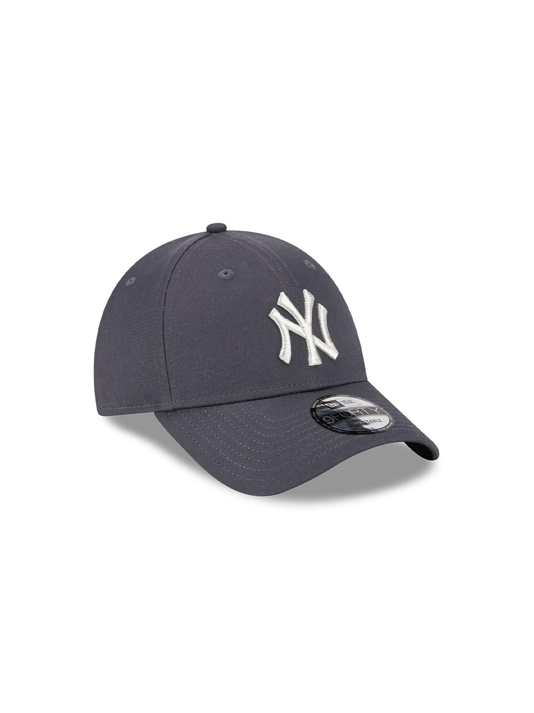 Buy New Era New York Yankees Metallic Grey 9FORTY Adjustable