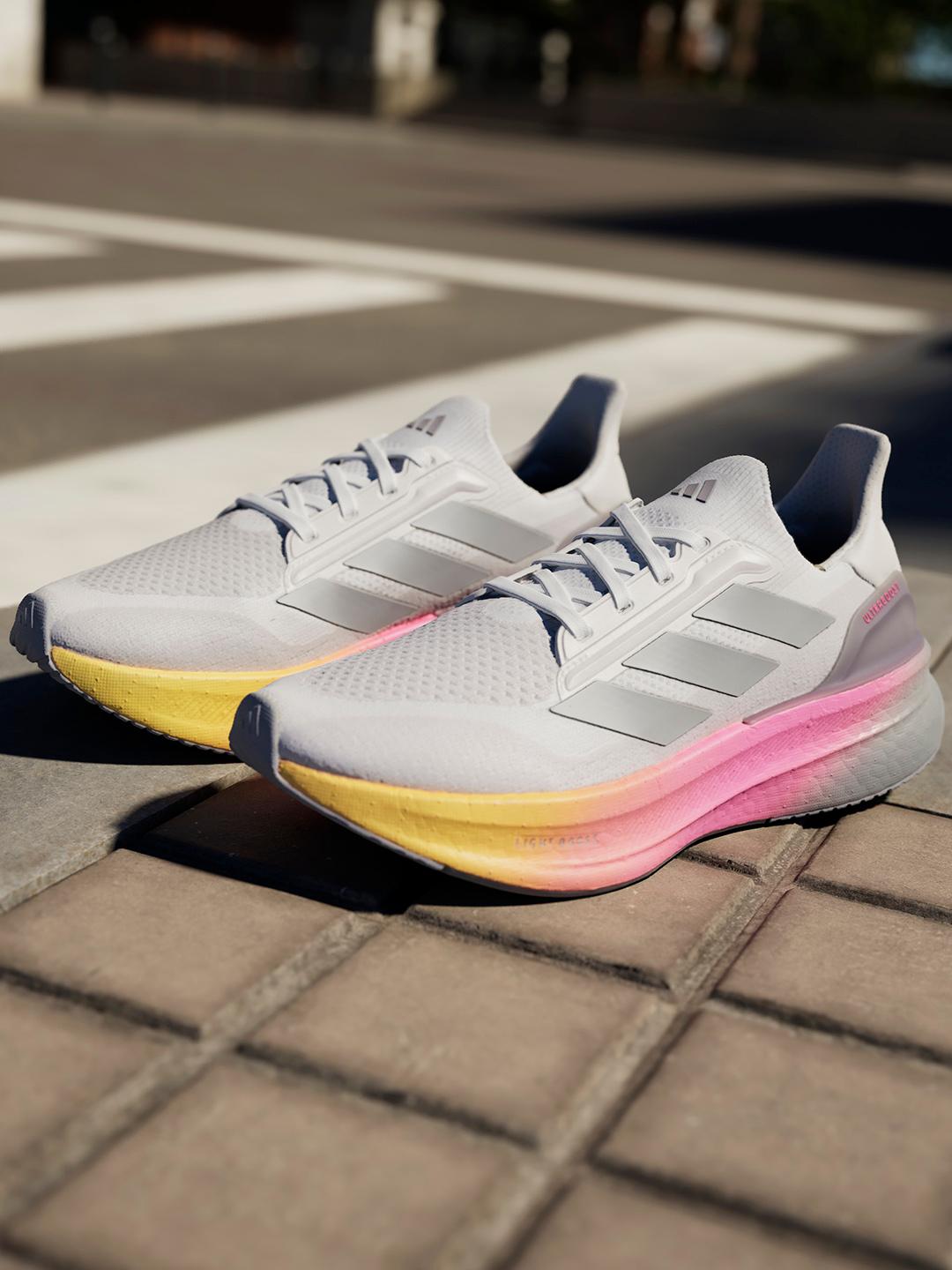 C*m様 adidas ULTRABOOST ホワイト/イエロー Buy ADIDAS Men Woven Design Ultraboost 5X Running Shoes - Sports