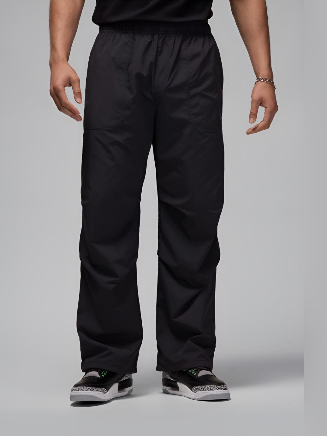 nike essential woven trousers
