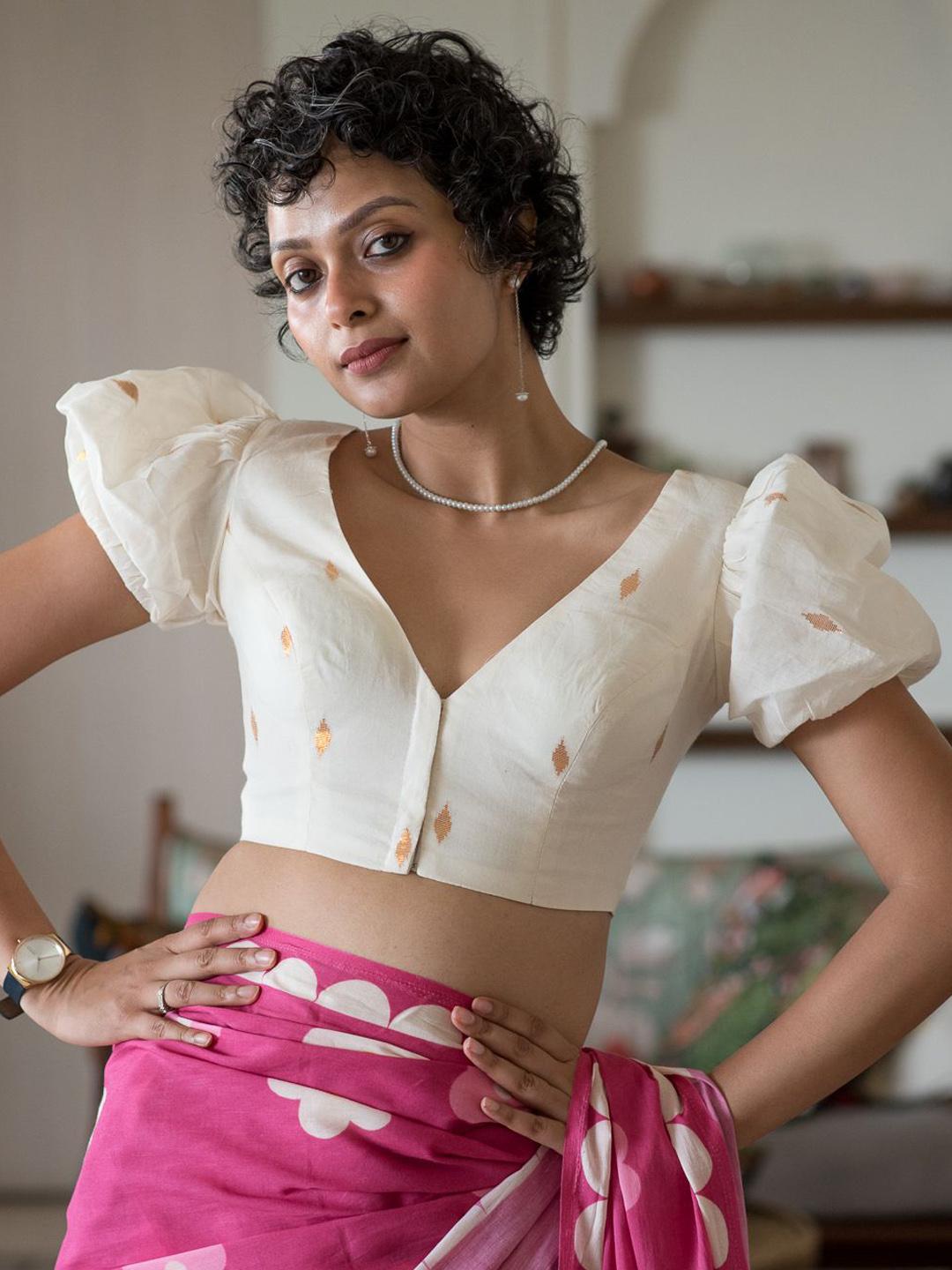 Buy Suta V Neck Pure Cotton Woven Short Sleeves Saree Blouse