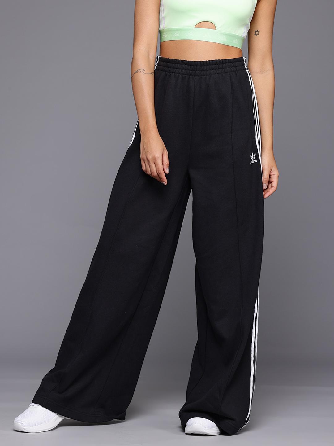パンツ 90s Adidas Wide Track Pants d6a353f0-ffb5-4ab1-a7ac-