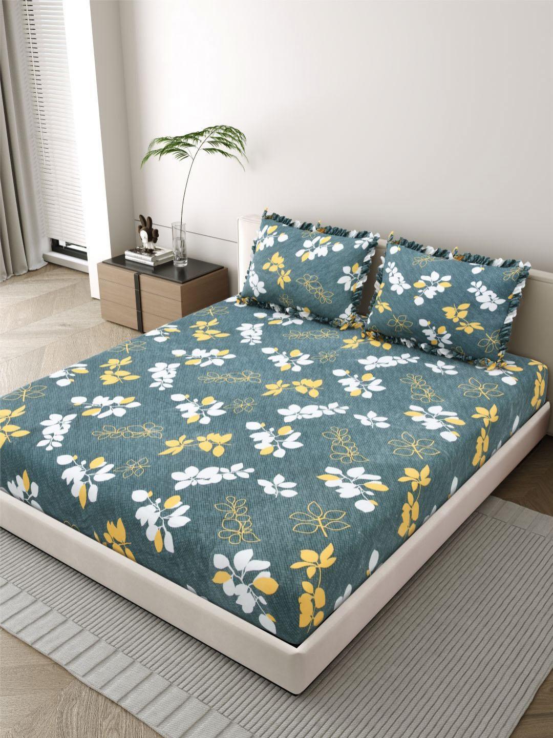 Buy DREAM WEAVERZ Blue Printed 260 TC King Bedsheet With 2