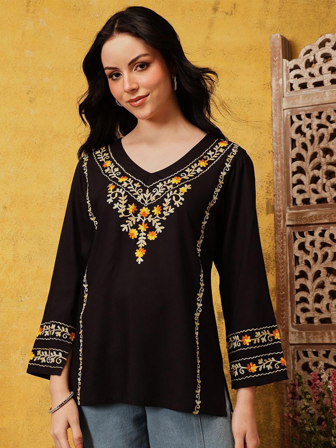 Buy Qazmi Women Amina Kashmiri Embroidered V-Neck Short Kurti