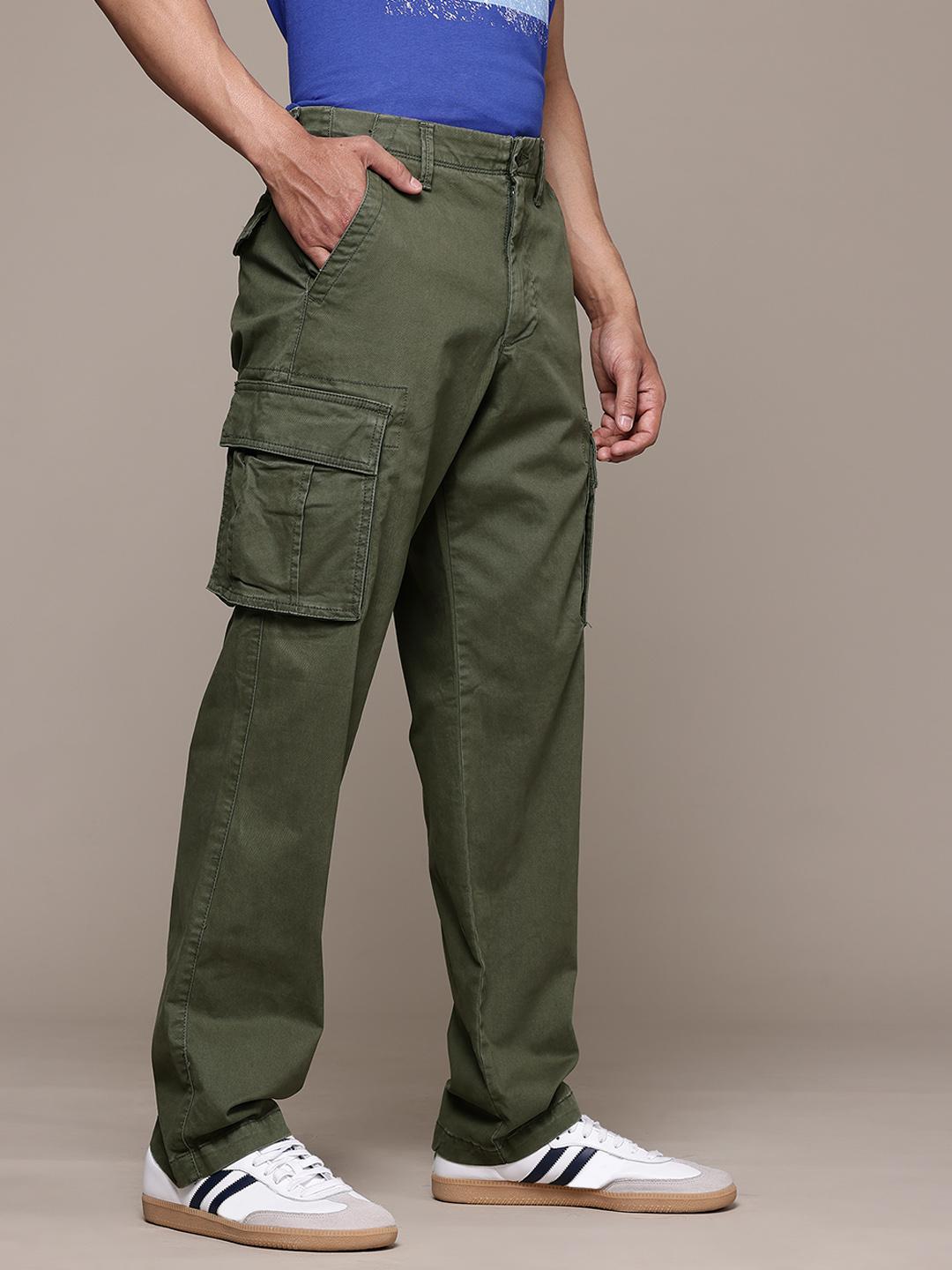 Buy GAP Men Straight Fit Cargos - Trousers for Men 33817011 | Myntra