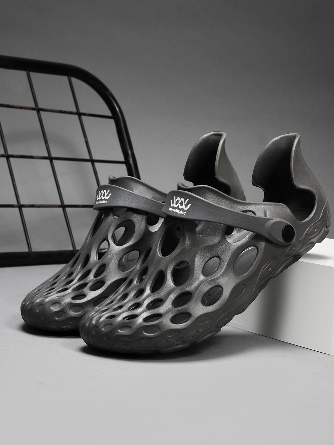 Buy WAVE WALKER Men Clogs Flip Flops Flip Flops for Men 34203587