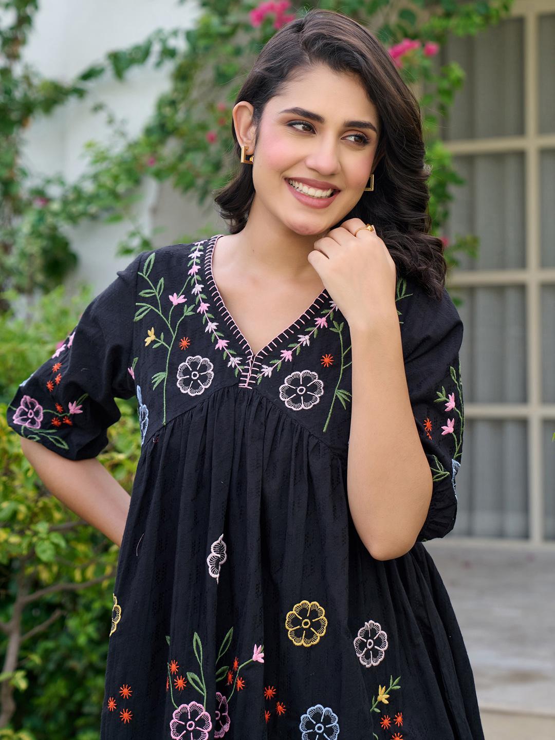 Buy ZUMMER Floral Embroidered Puff Sleeve Pure Cotton Empire Dress - Dresses  for Women 34825853 | Myntra