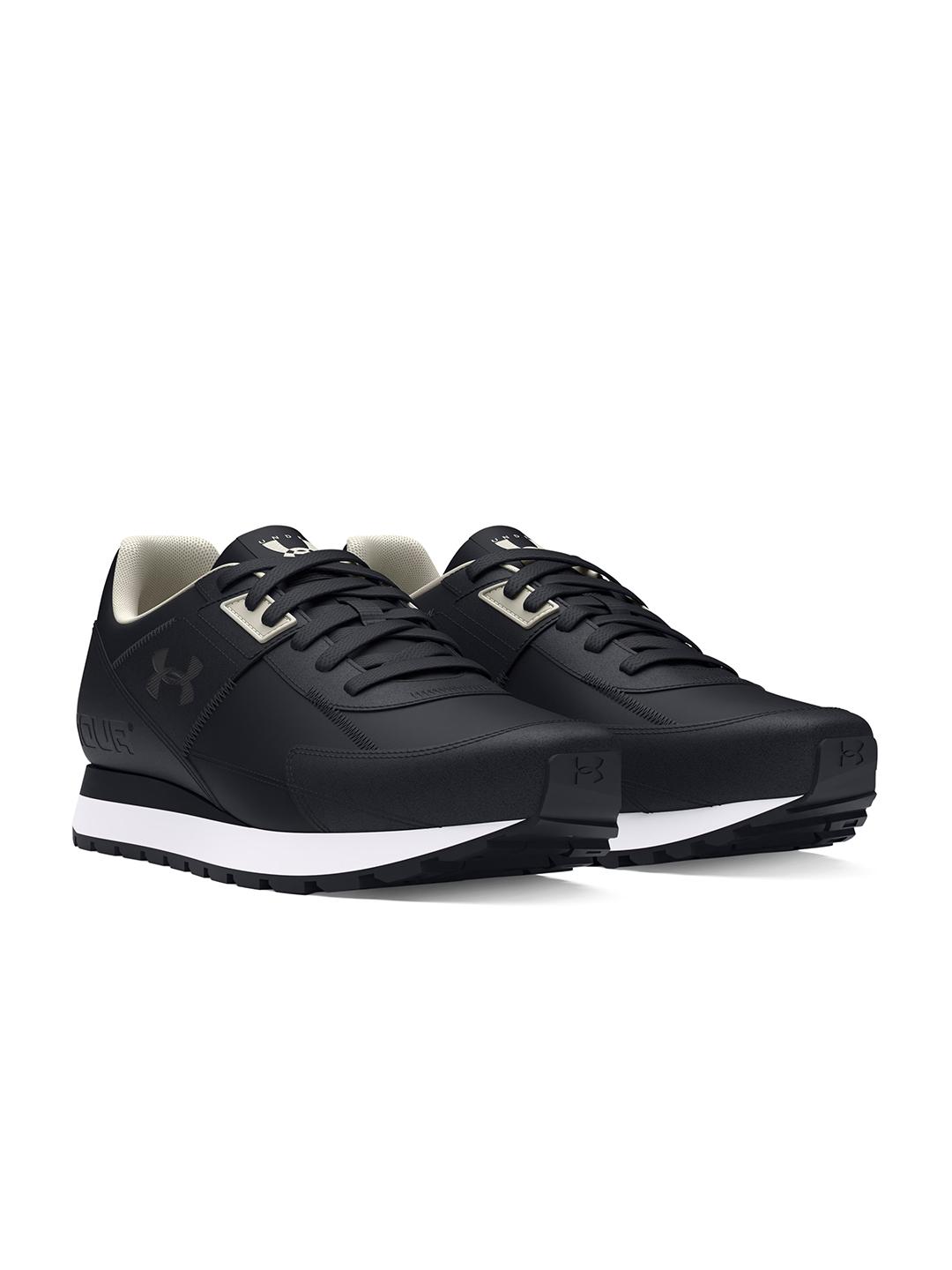 UNDER ARMOUR Men Essential Runner Shoes
