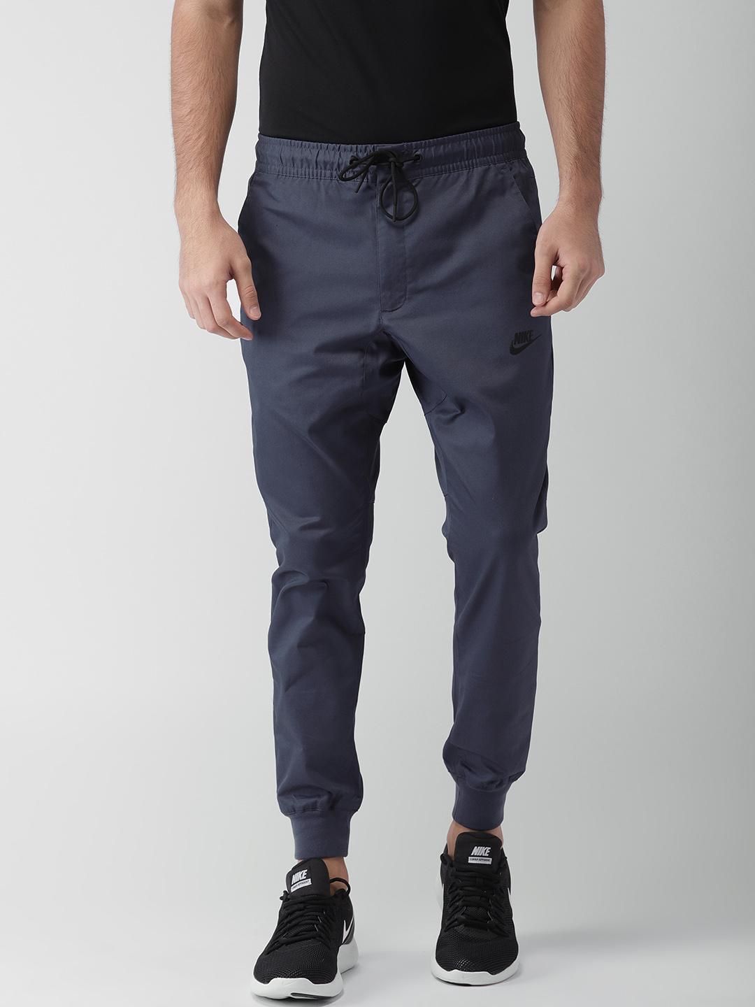 Nike Sportswear Nike Jogger Slim Fit Nike Men Black Solid Slim Fit