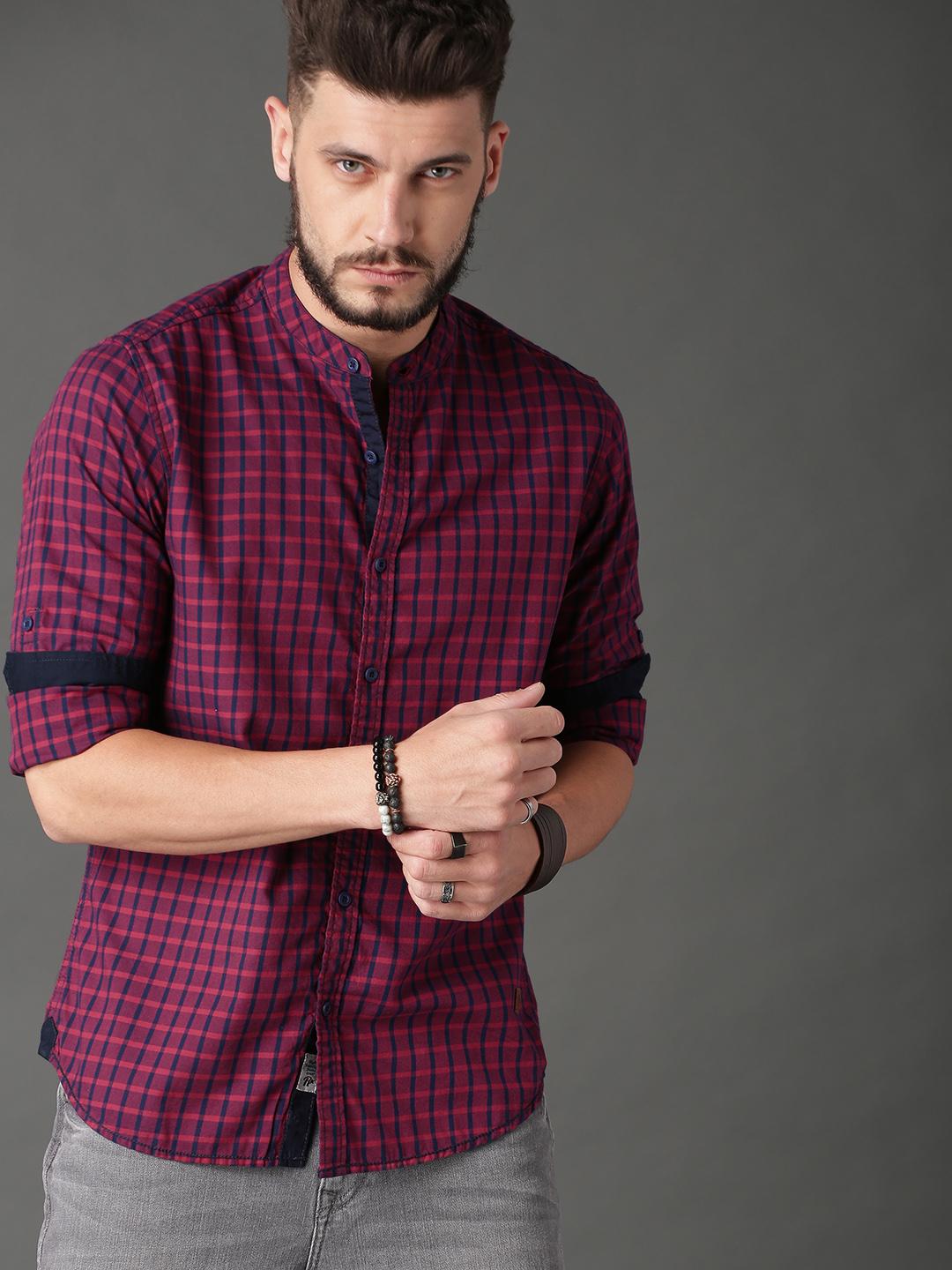 Buy Roadster Men Maroon & Navy Blue Regular Fit Micro Check Casual
