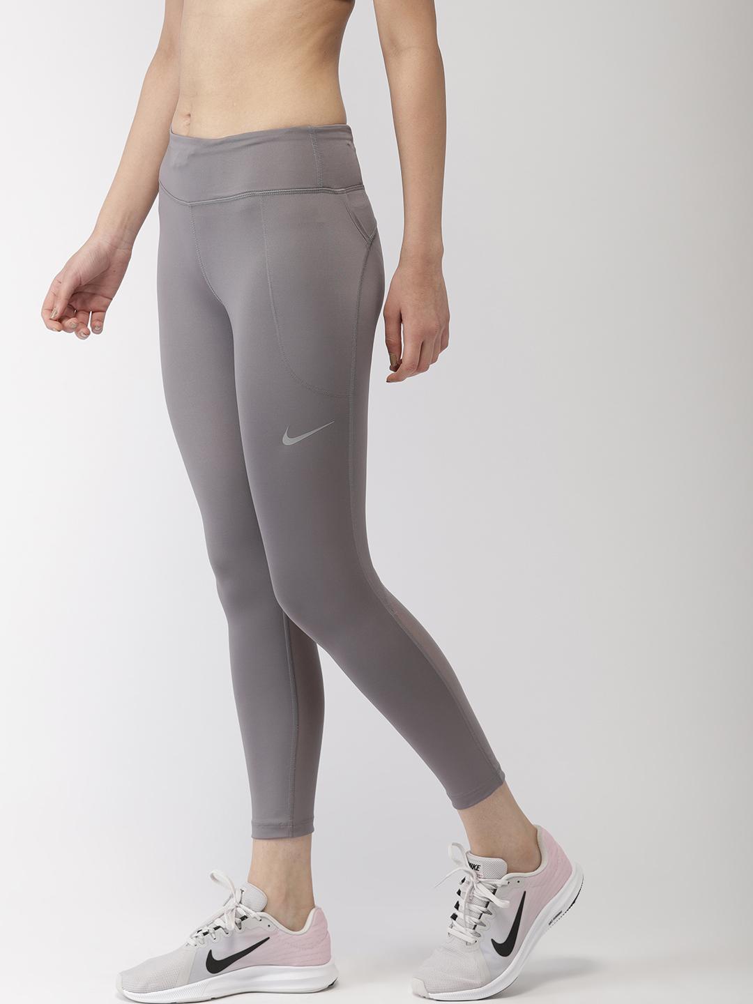 nike women's three quarter leggings