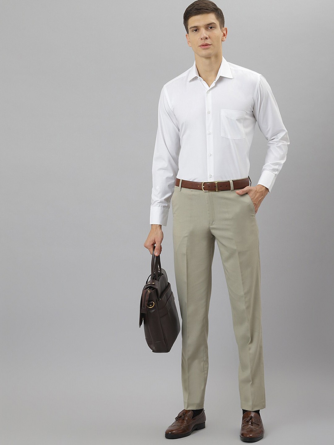 Richlook- Men White Opaque Cotton Formal Shirt