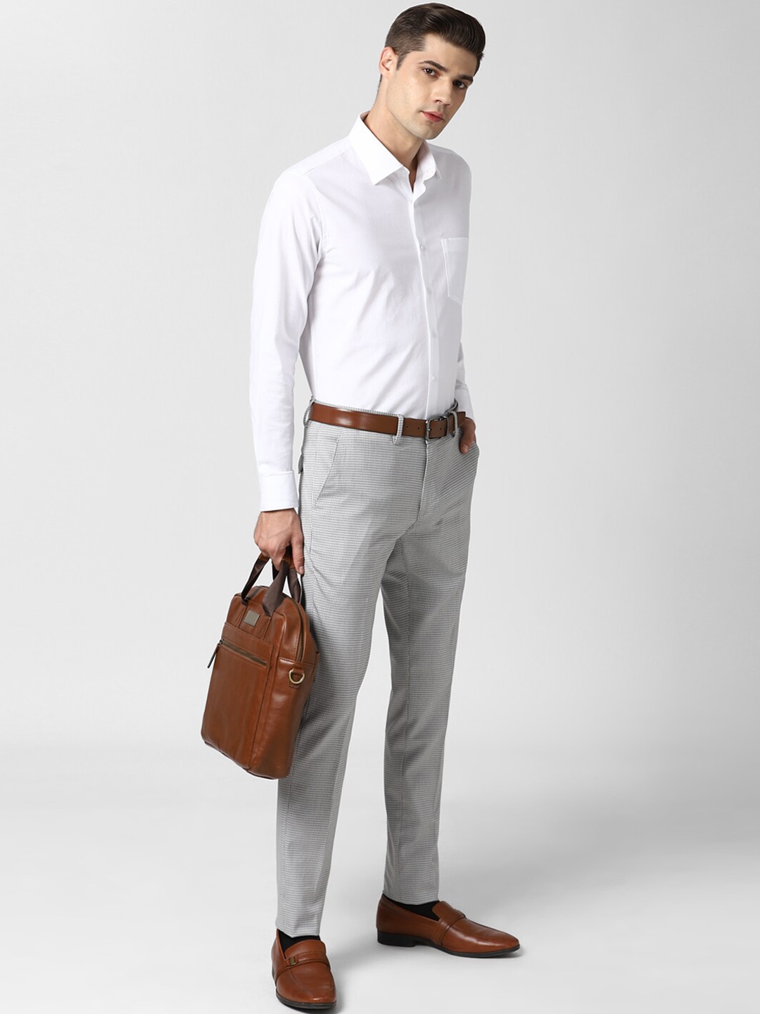What Color Pants Go With a Grey Shirt  Bellatory