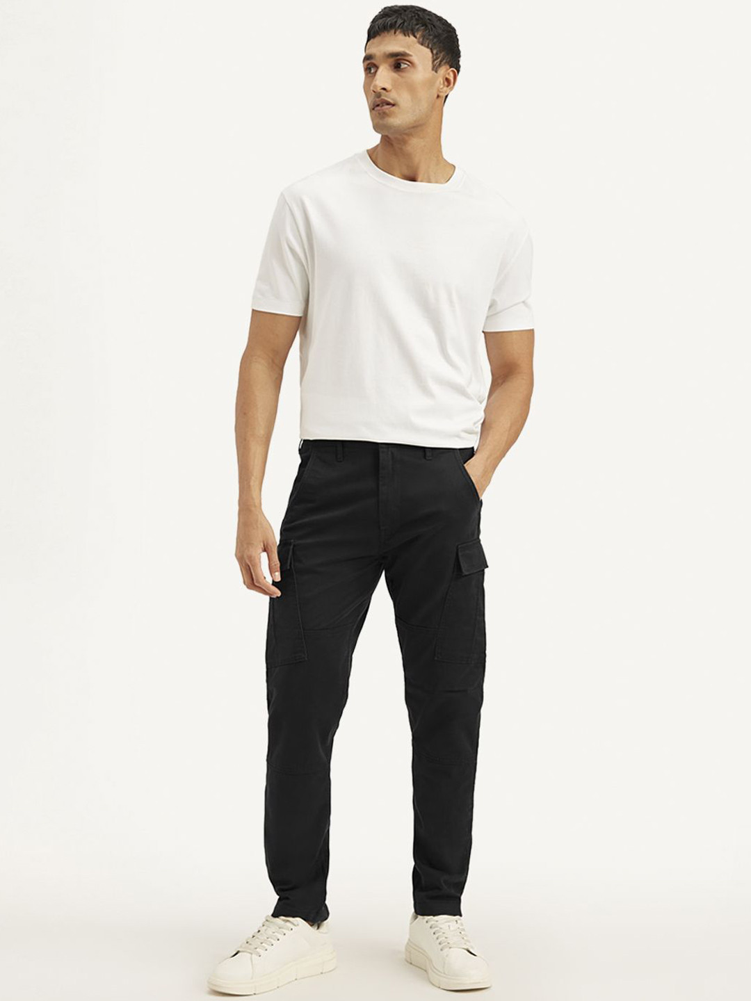 Levis Men Regular Fit Cargos Trousers